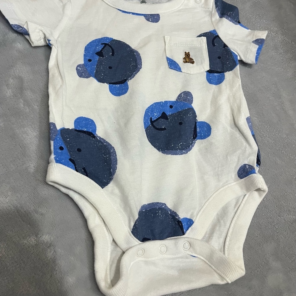 GAP White and Blue Bear Print Kids Bodysuit